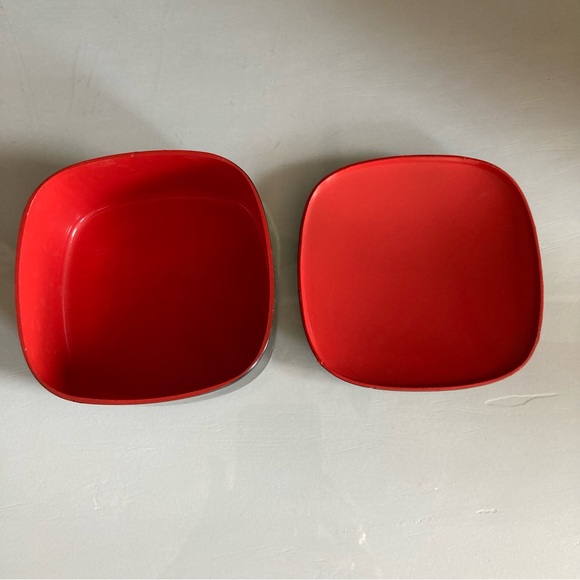 Vintage Hand Painted Metal Trinket Box - Picture 4 of 6